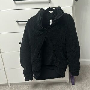 Lululemon Black Sherpa Scuba